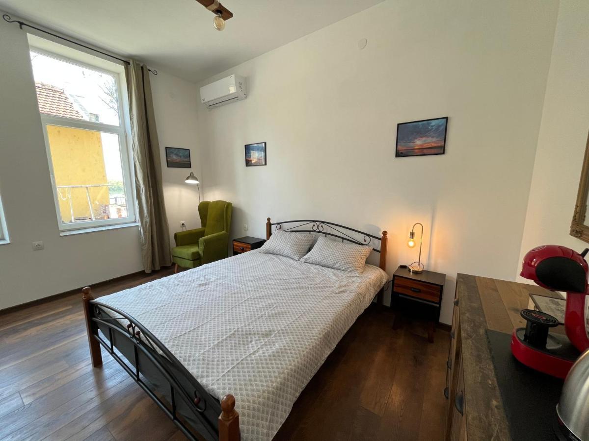 Prista Guest Rooms Ruse Exterior photo