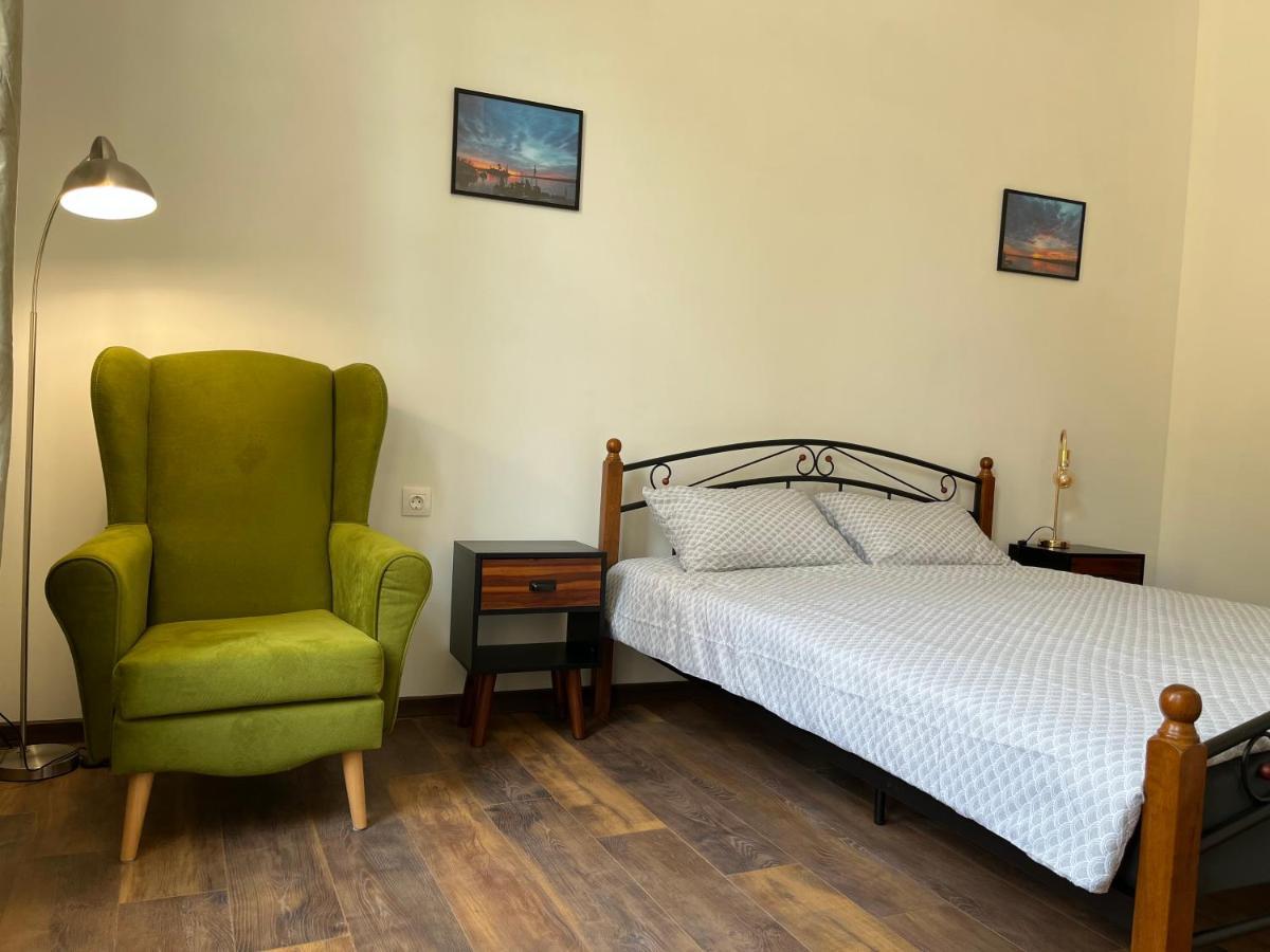 Prista Guest Rooms Ruse Exterior photo